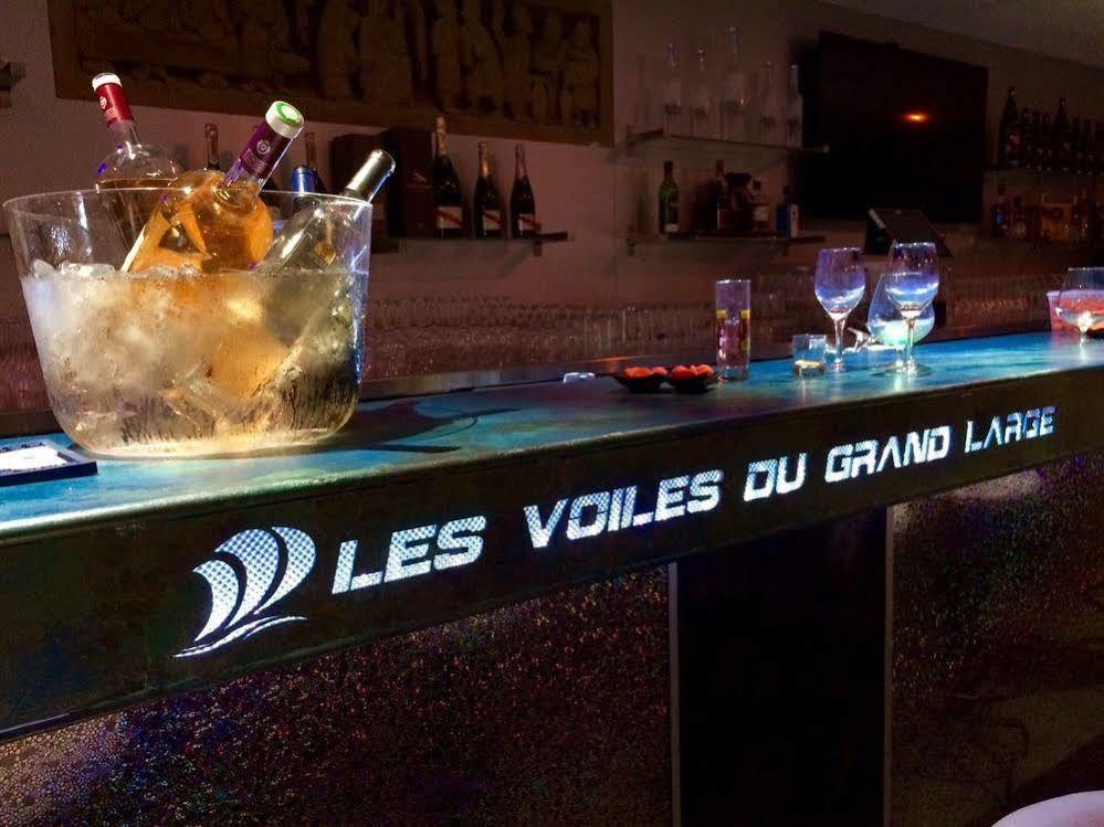 Lodge Hotel & Spa Les Voiles Du Grand Large Meyzieu Eksteriør bilde